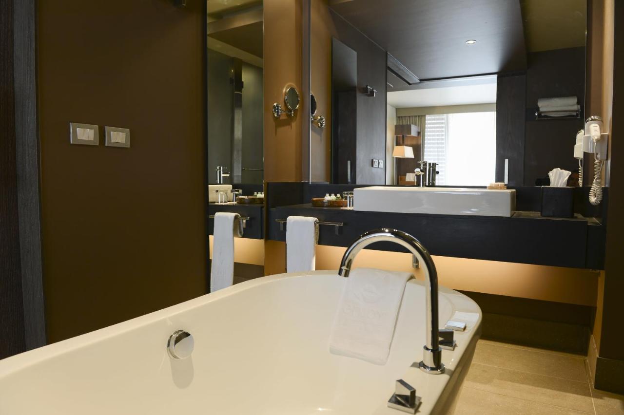 Enjoy Santiago Hotel del Valle