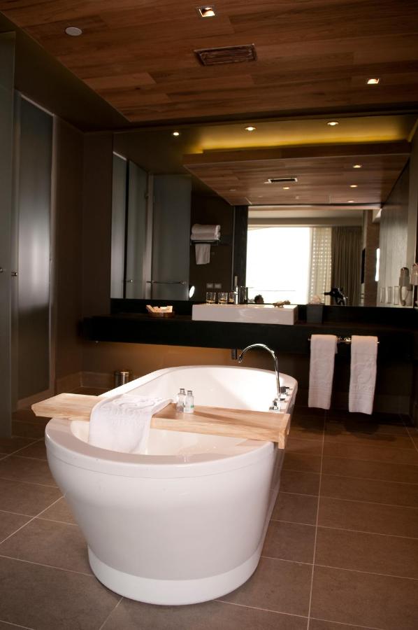 Enjoy Santiago Hotel del Valle
