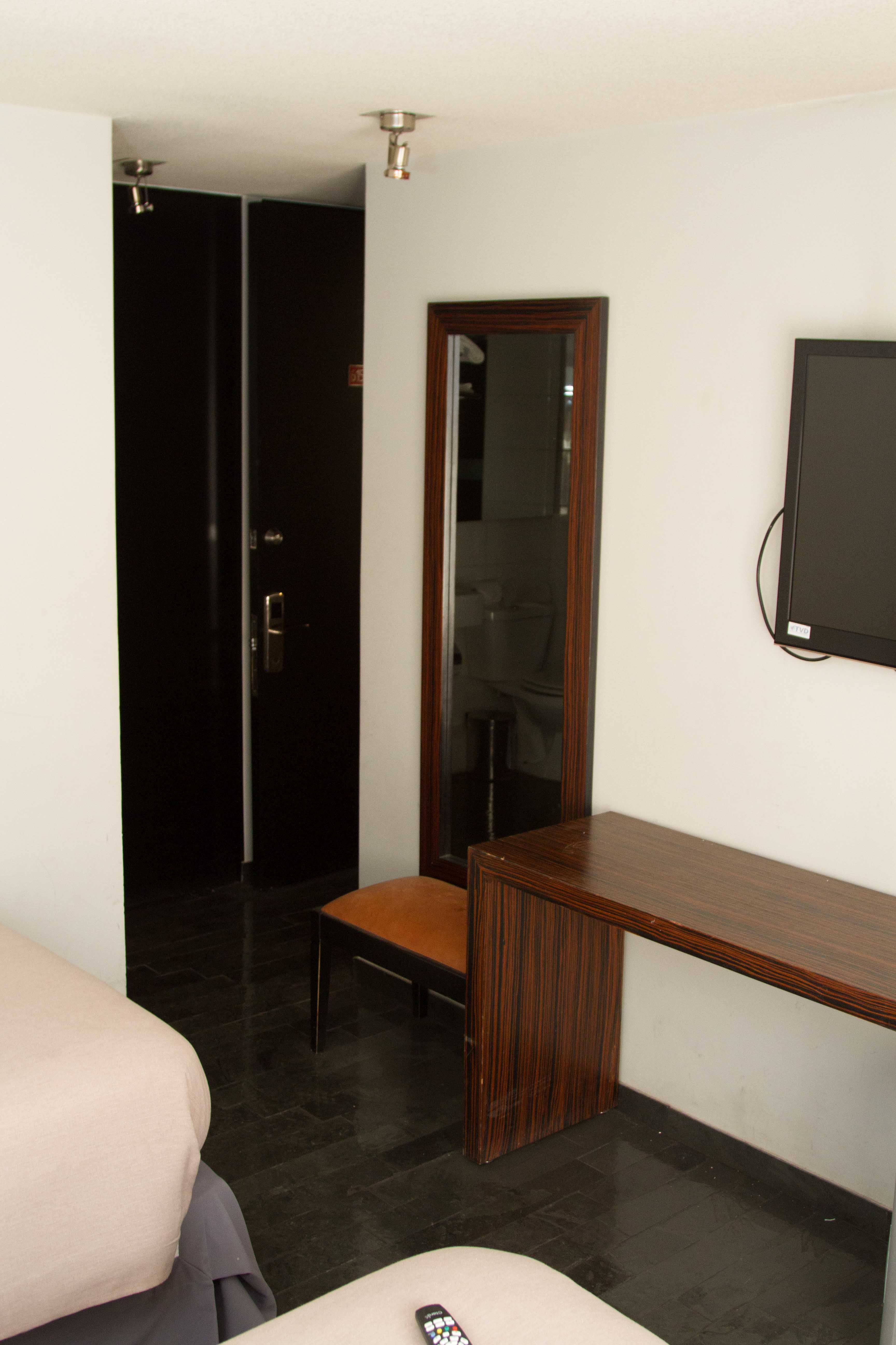 GEN Rooms