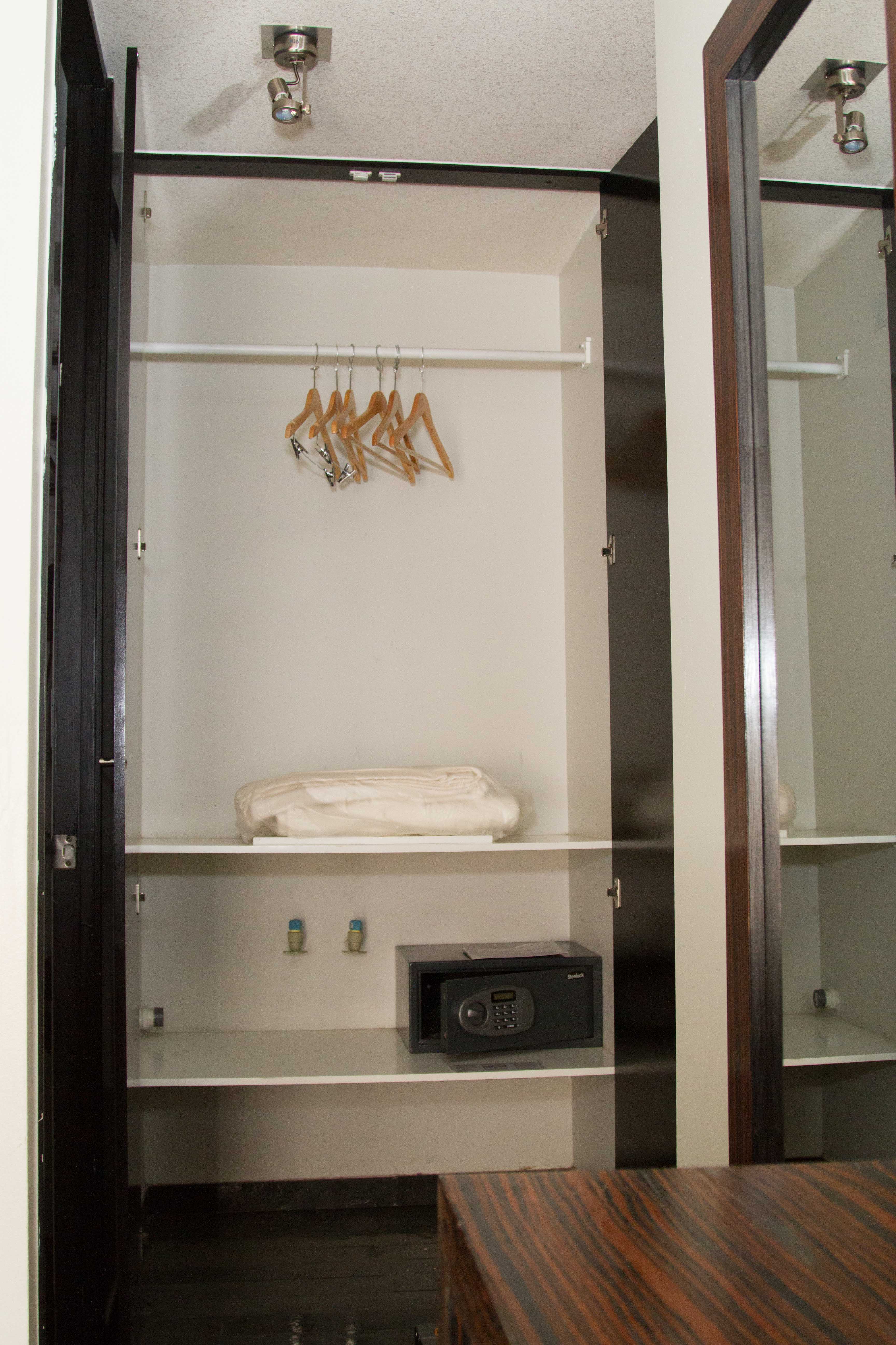 GEN Rooms