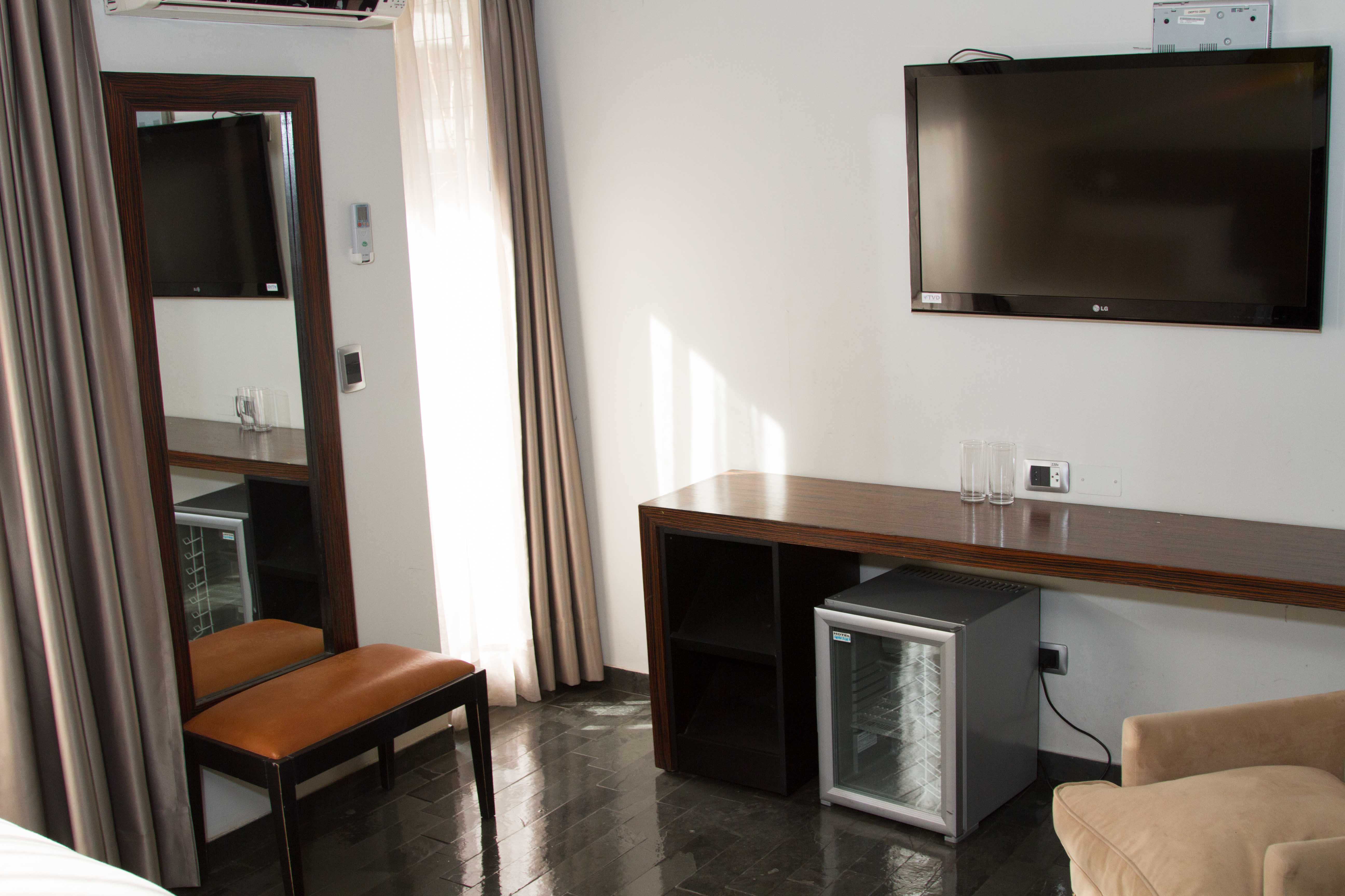GEN Rooms
