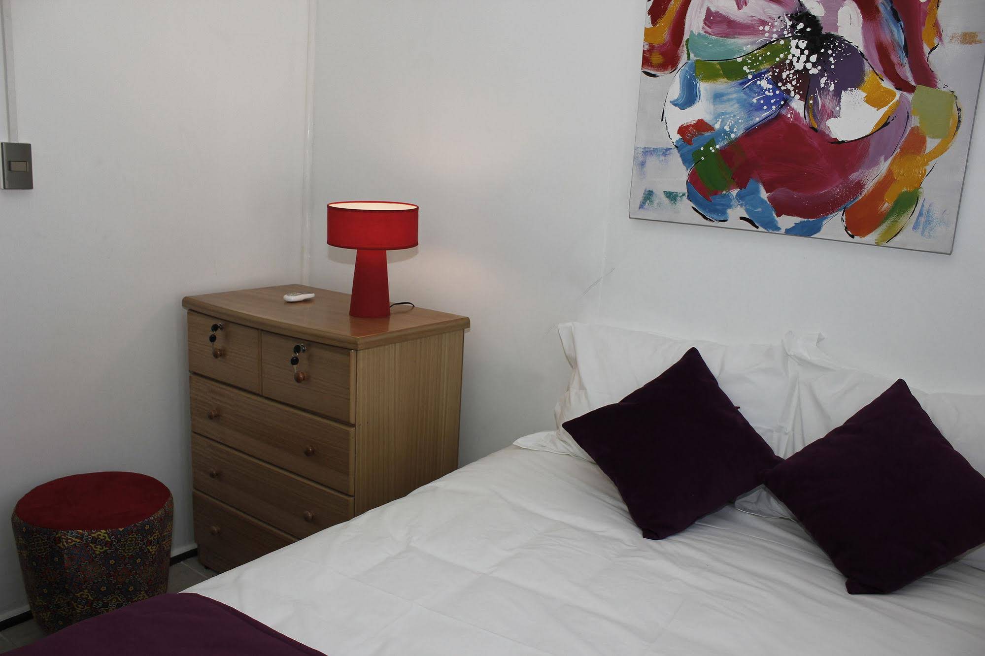 Hostel Bed & Wine