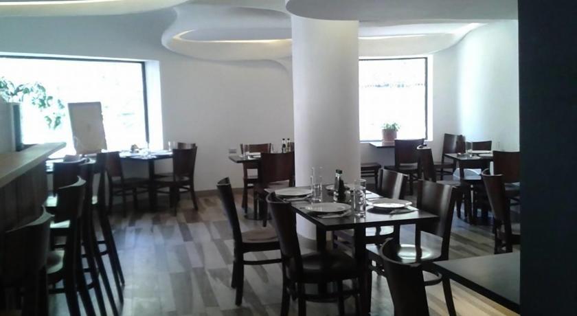 Hotel Montecarlo Santiago