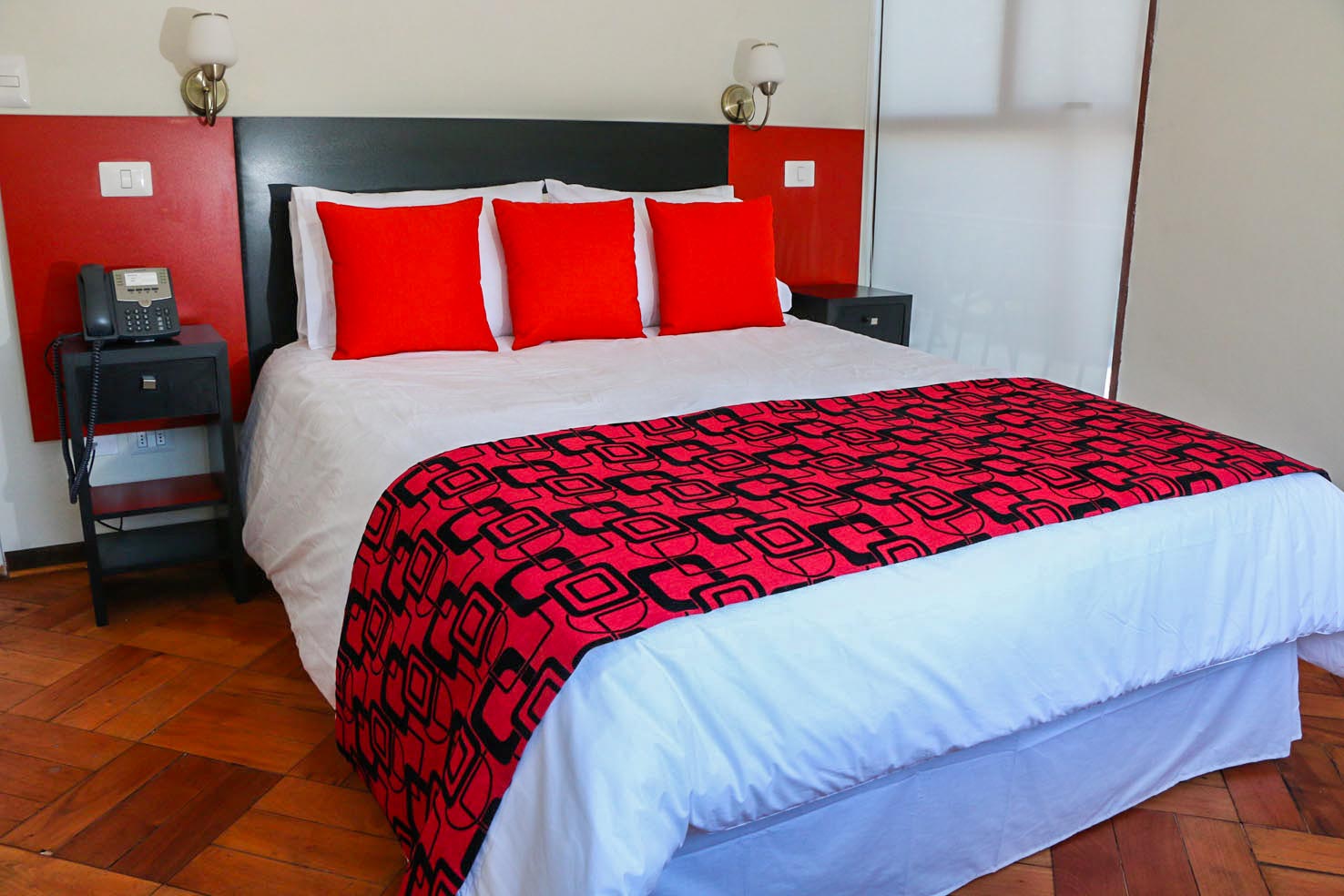 Hotel Plaza Ñunoa