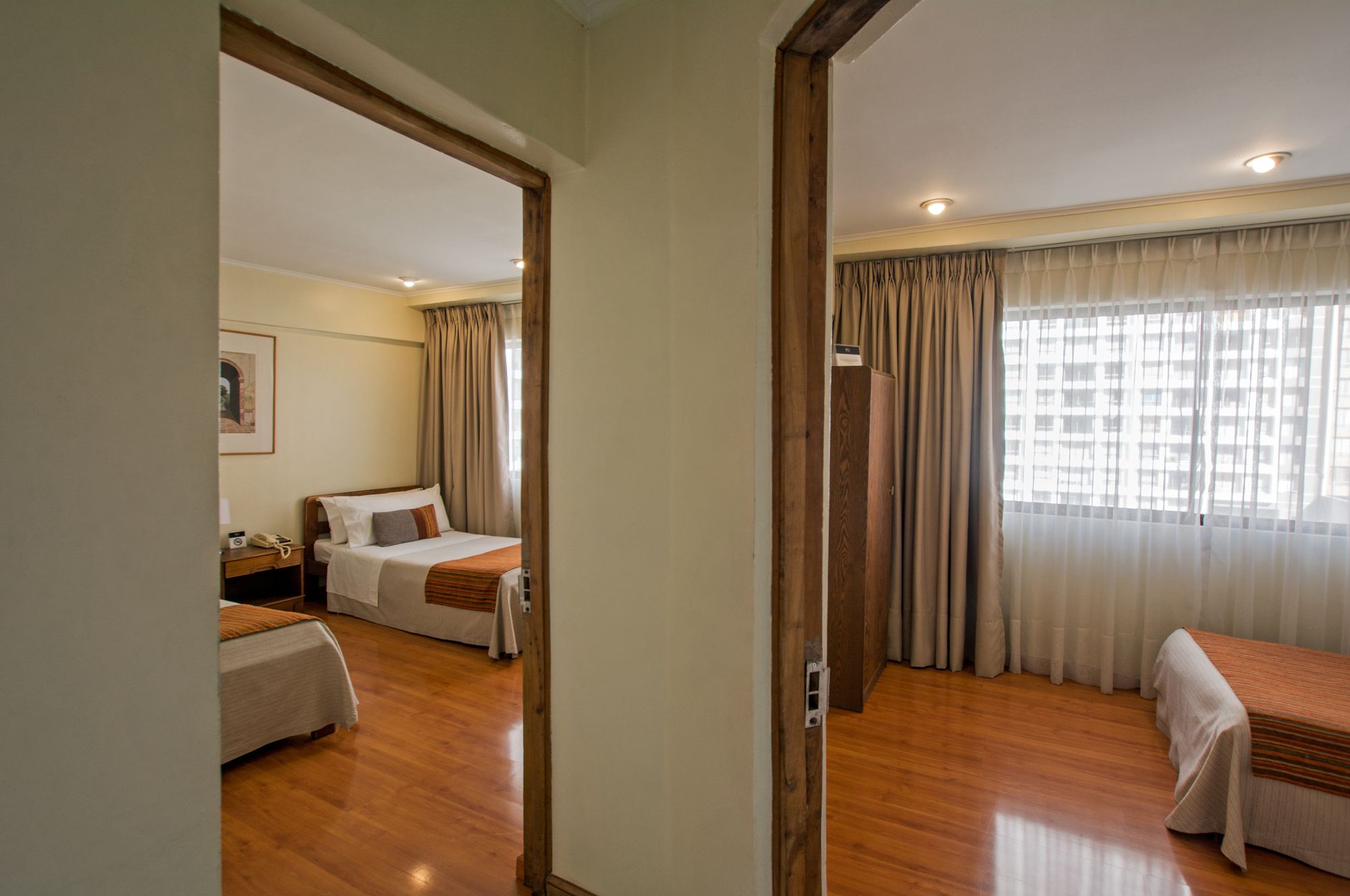 RQ Hotel Dacarlo