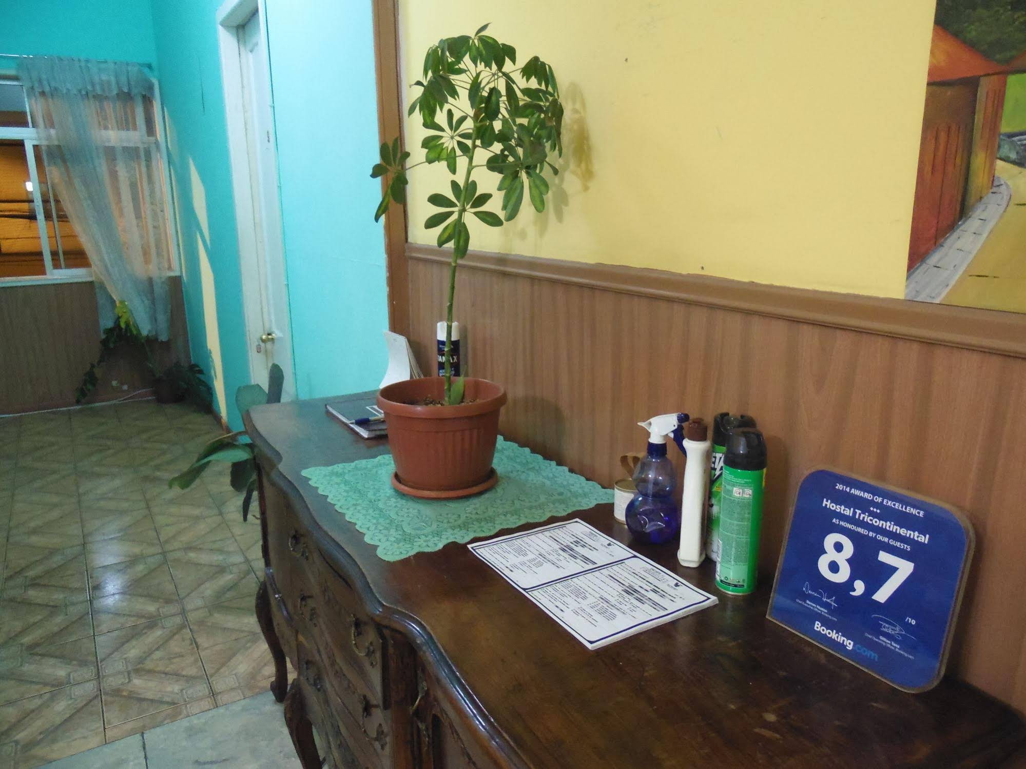 Hostal Tricontinental
