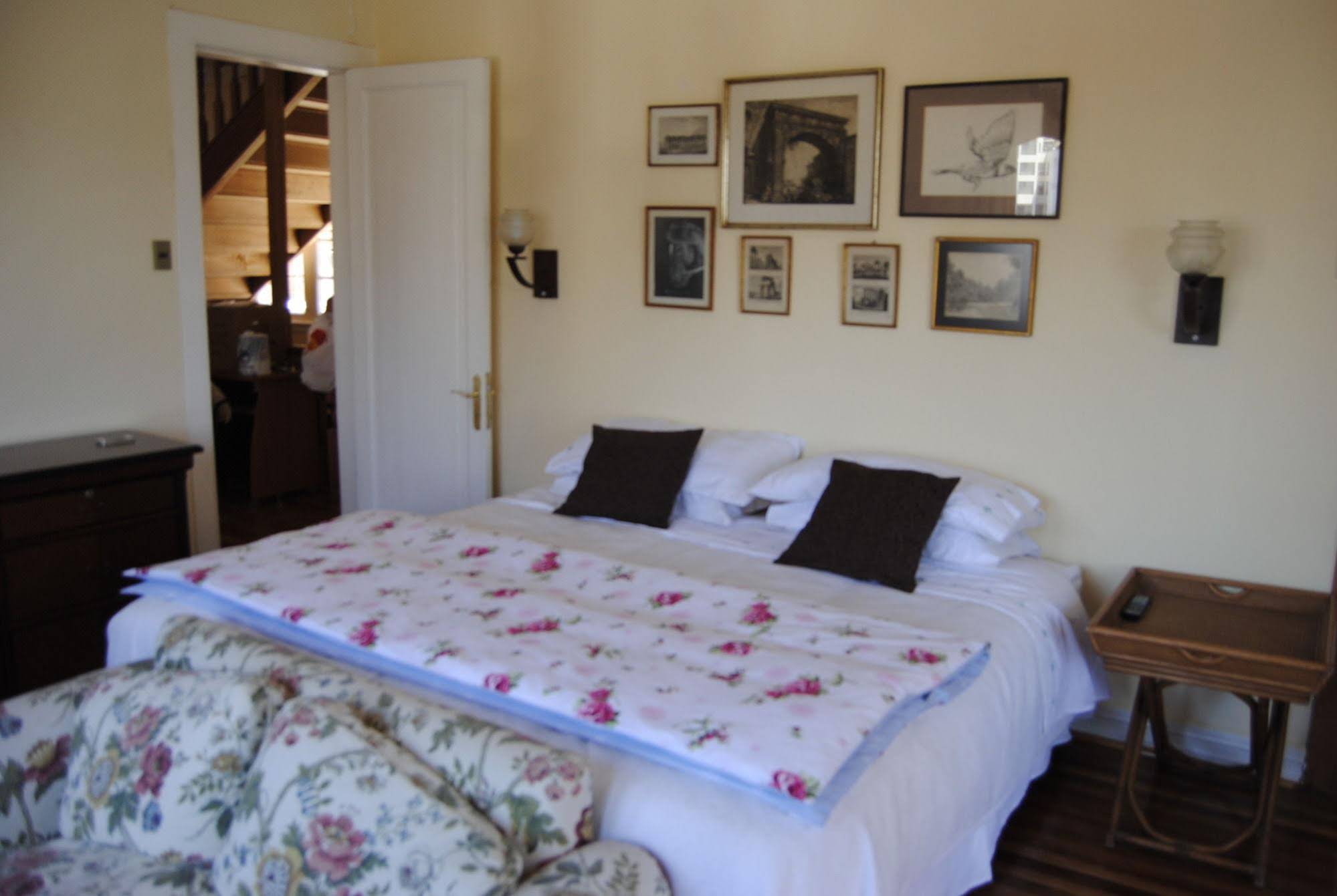 Chocolate Manor House B&B