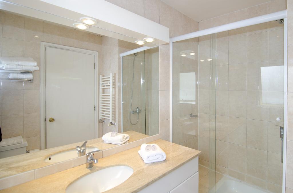 Rent a Home Boutique