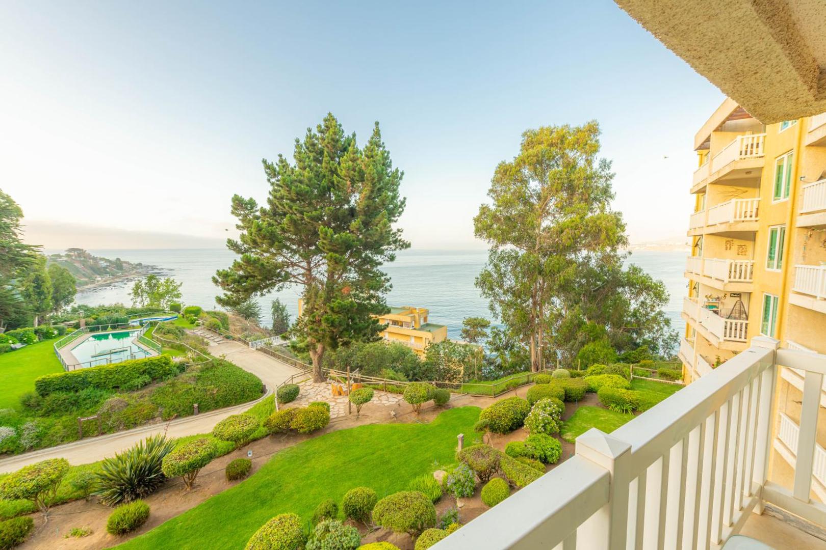 Bahía Pelícanos by Oceana Suites