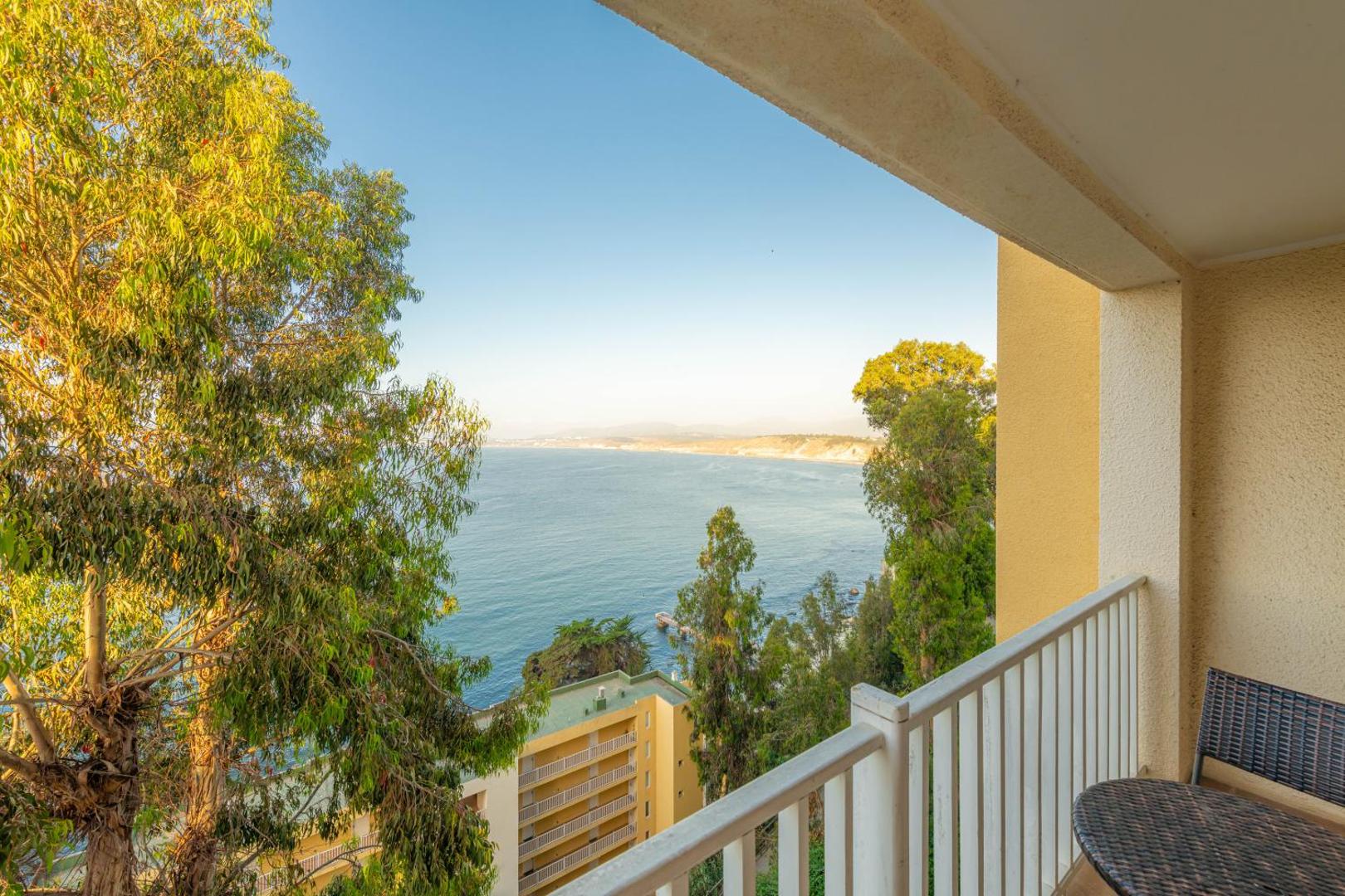 Bahía Pelícanos by Oceana Suites