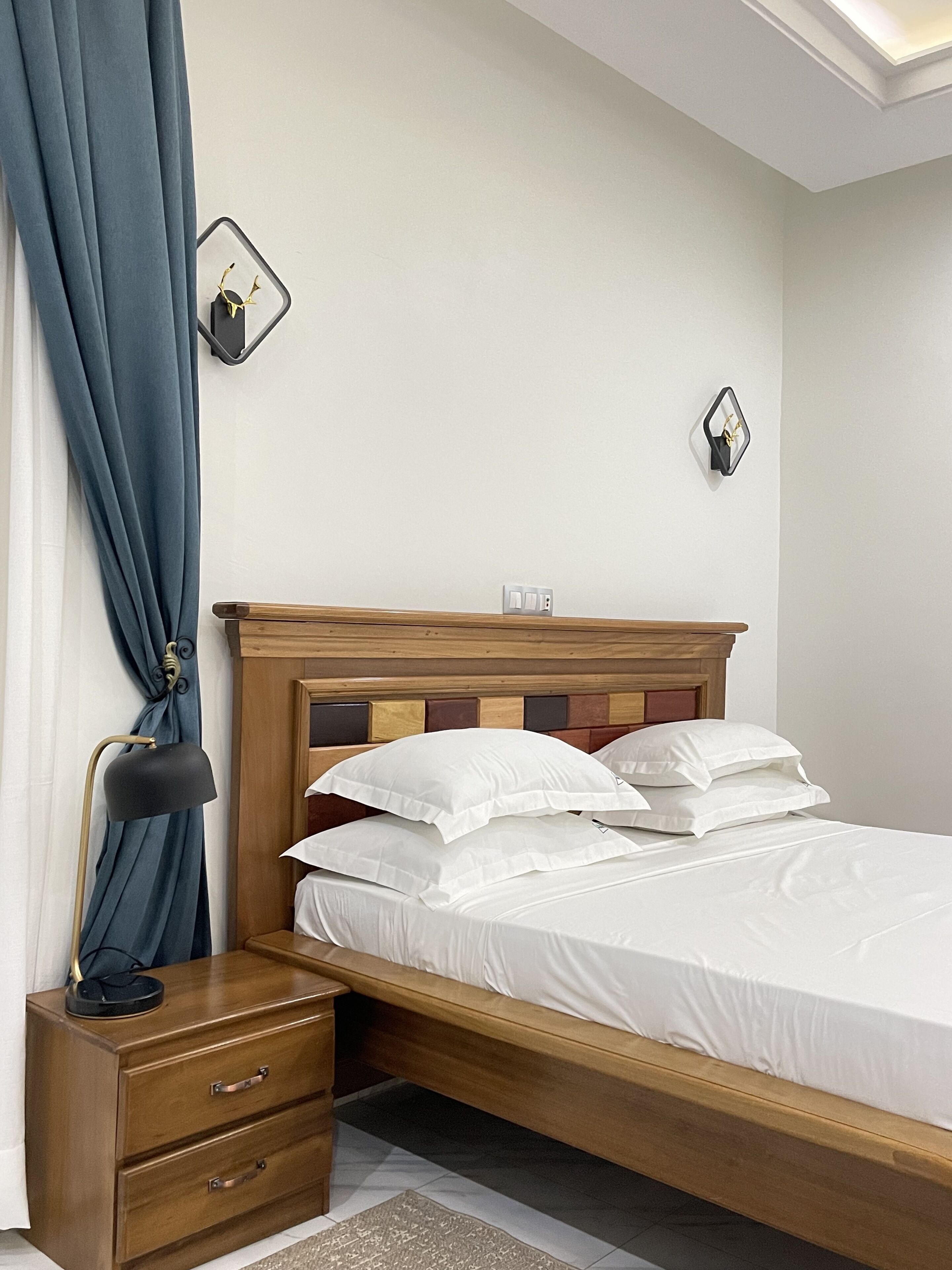 Shalom City Hotel