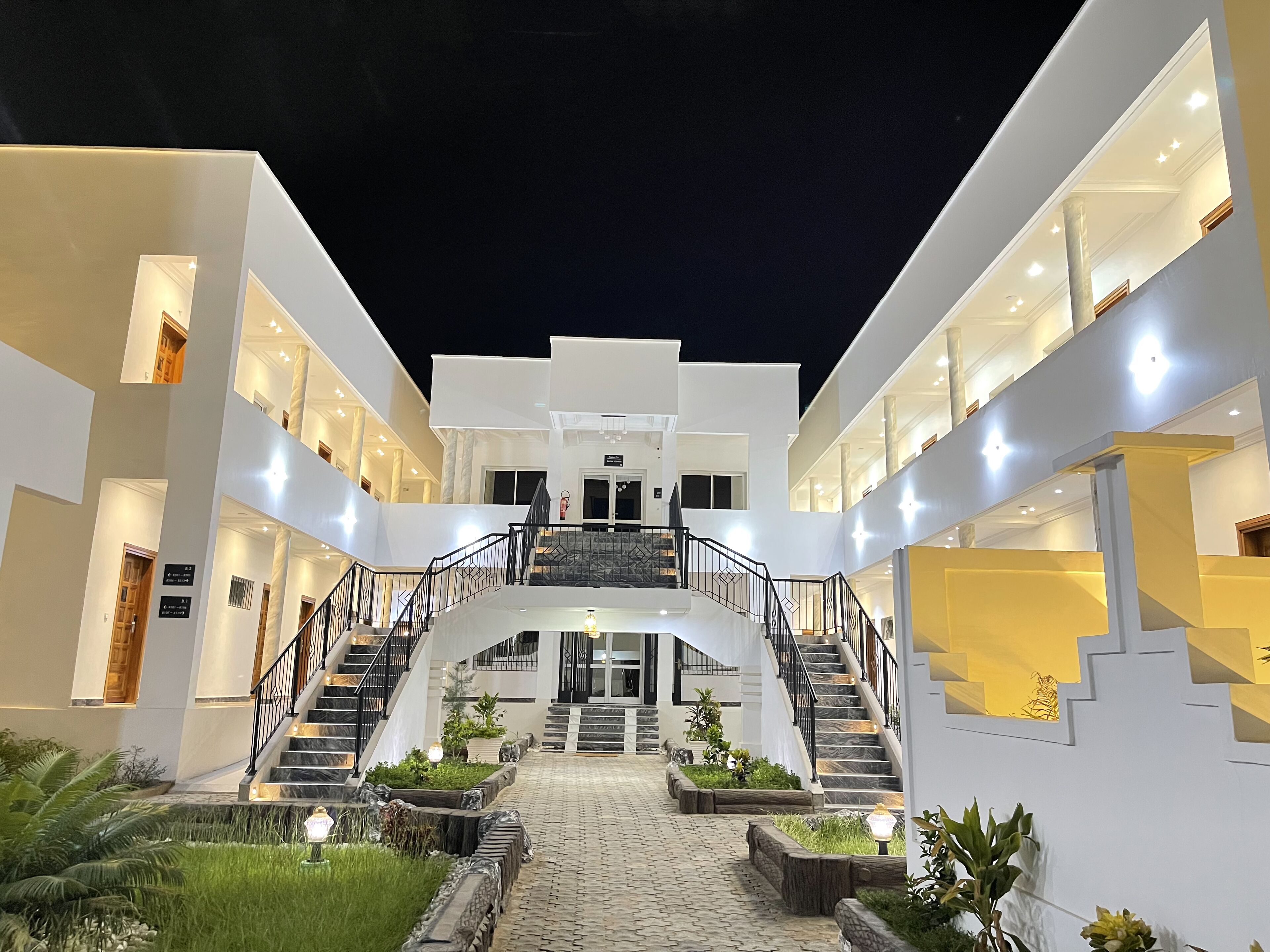 Shalom City Hotel