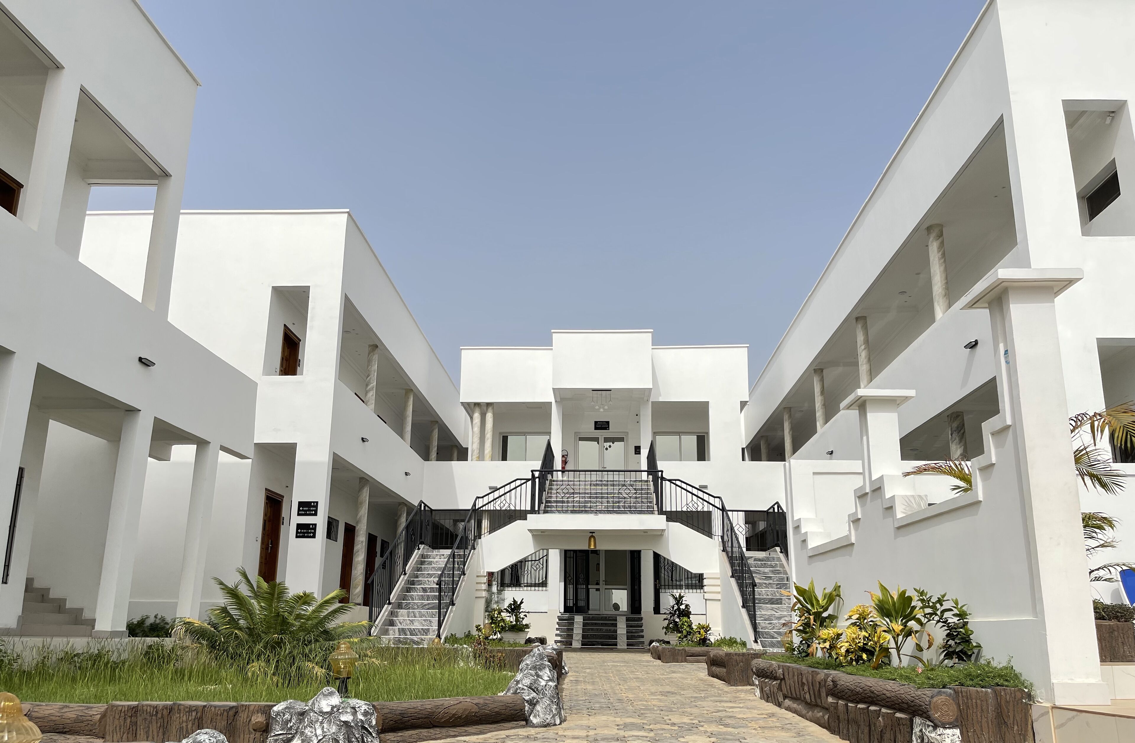Shalom City Hotel