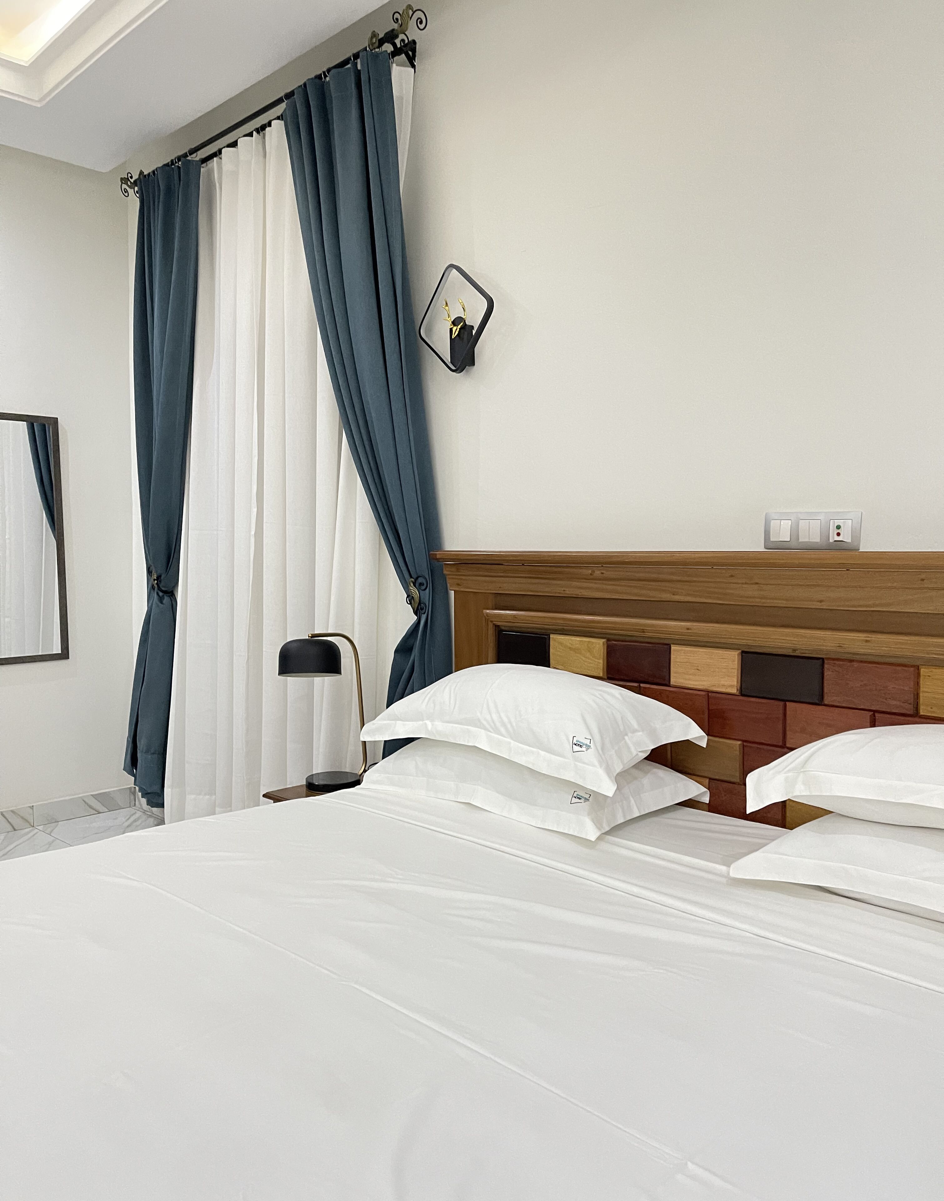 Shalom City Hotel
