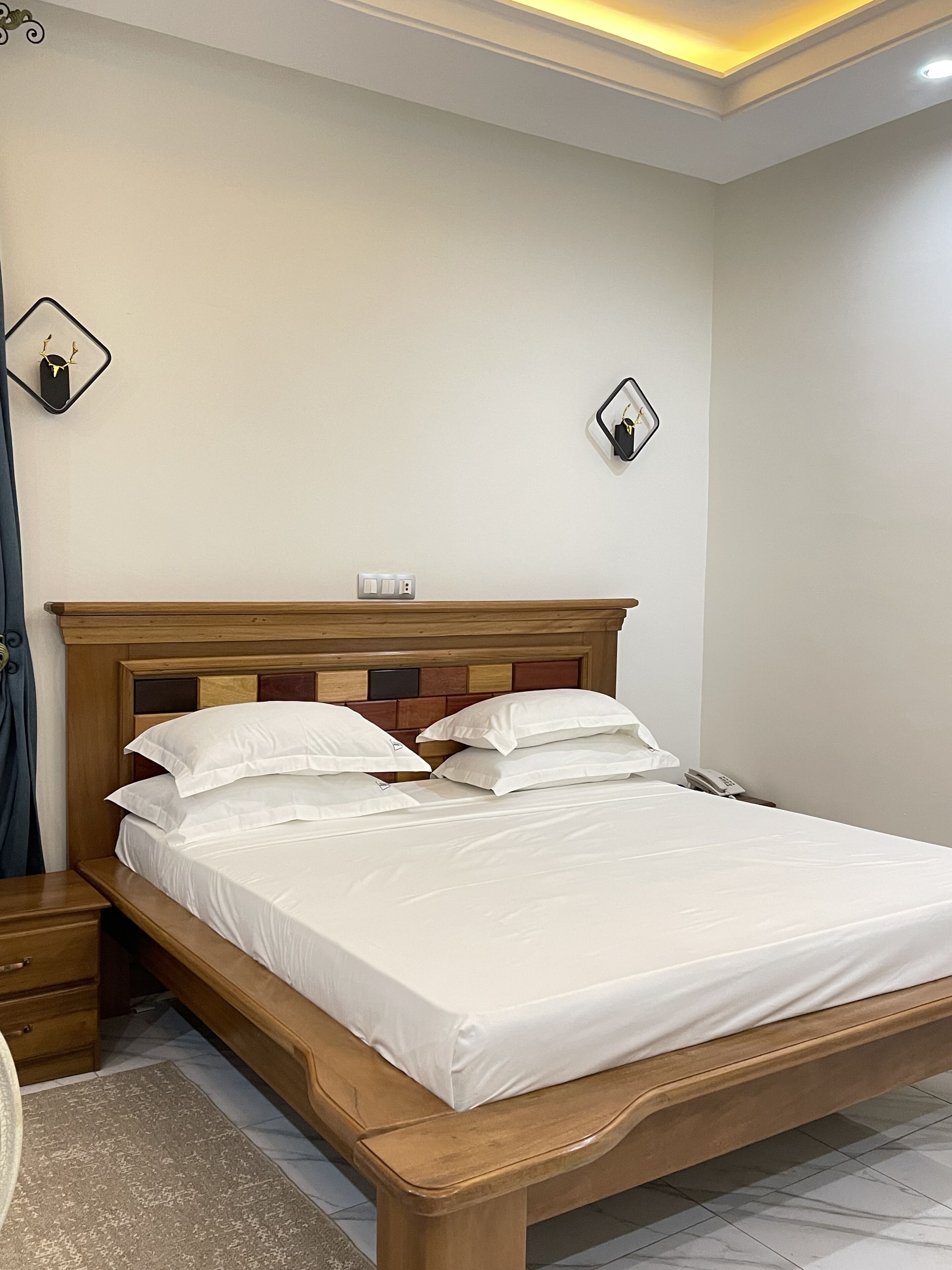 Shalom City Hotel