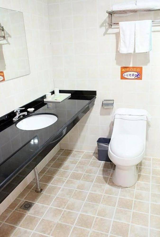 Meiyijia Kaifeng Binhe Road