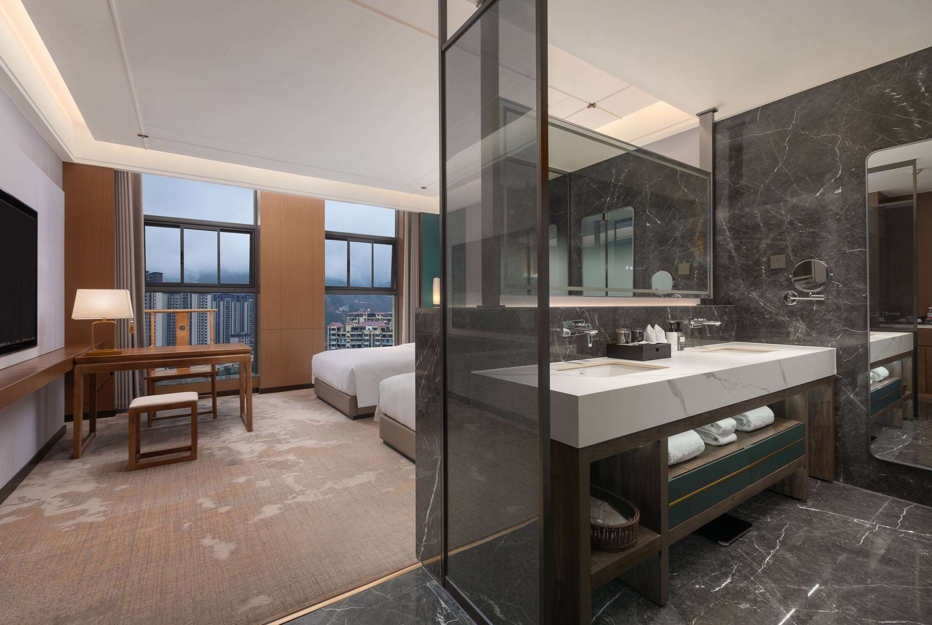 Days Hotel by Wyndham Luzhou Gulin