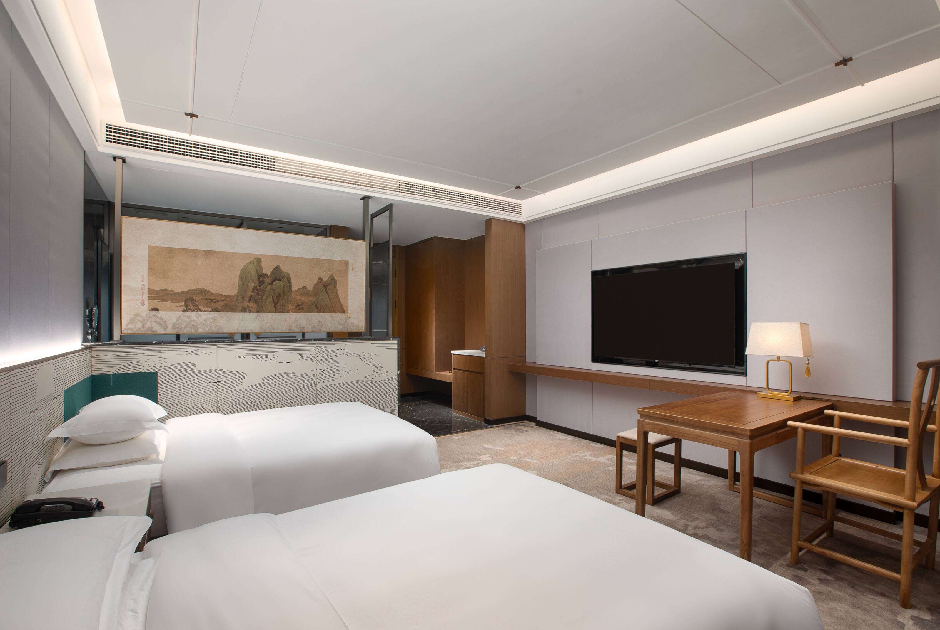 Days Hotel by Wyndham Luzhou Gulin