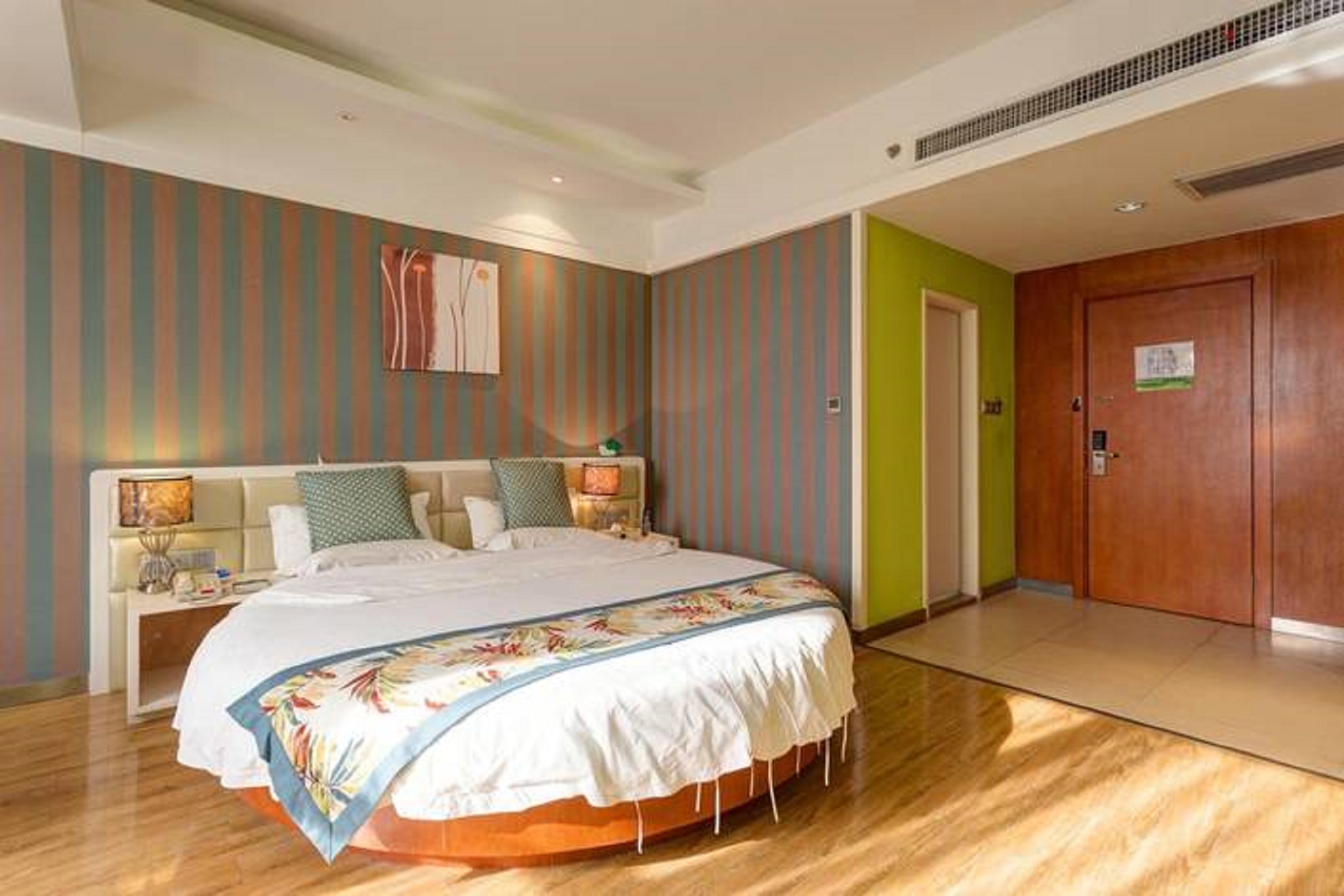 Apple Designer Hotel
