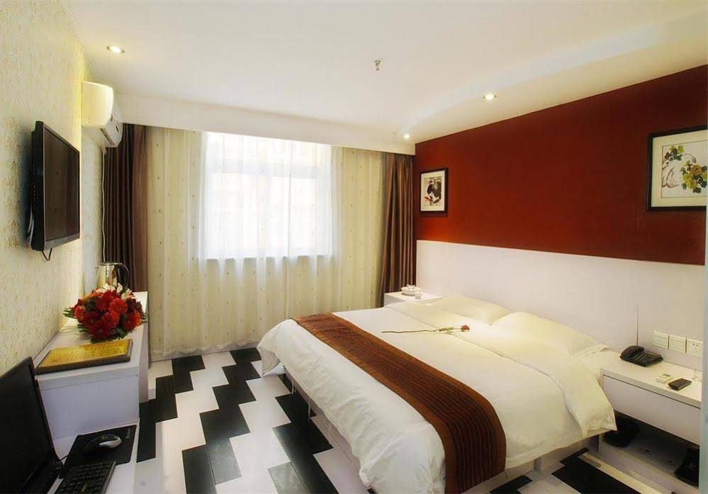 Guxiang Runtu Business Hotel