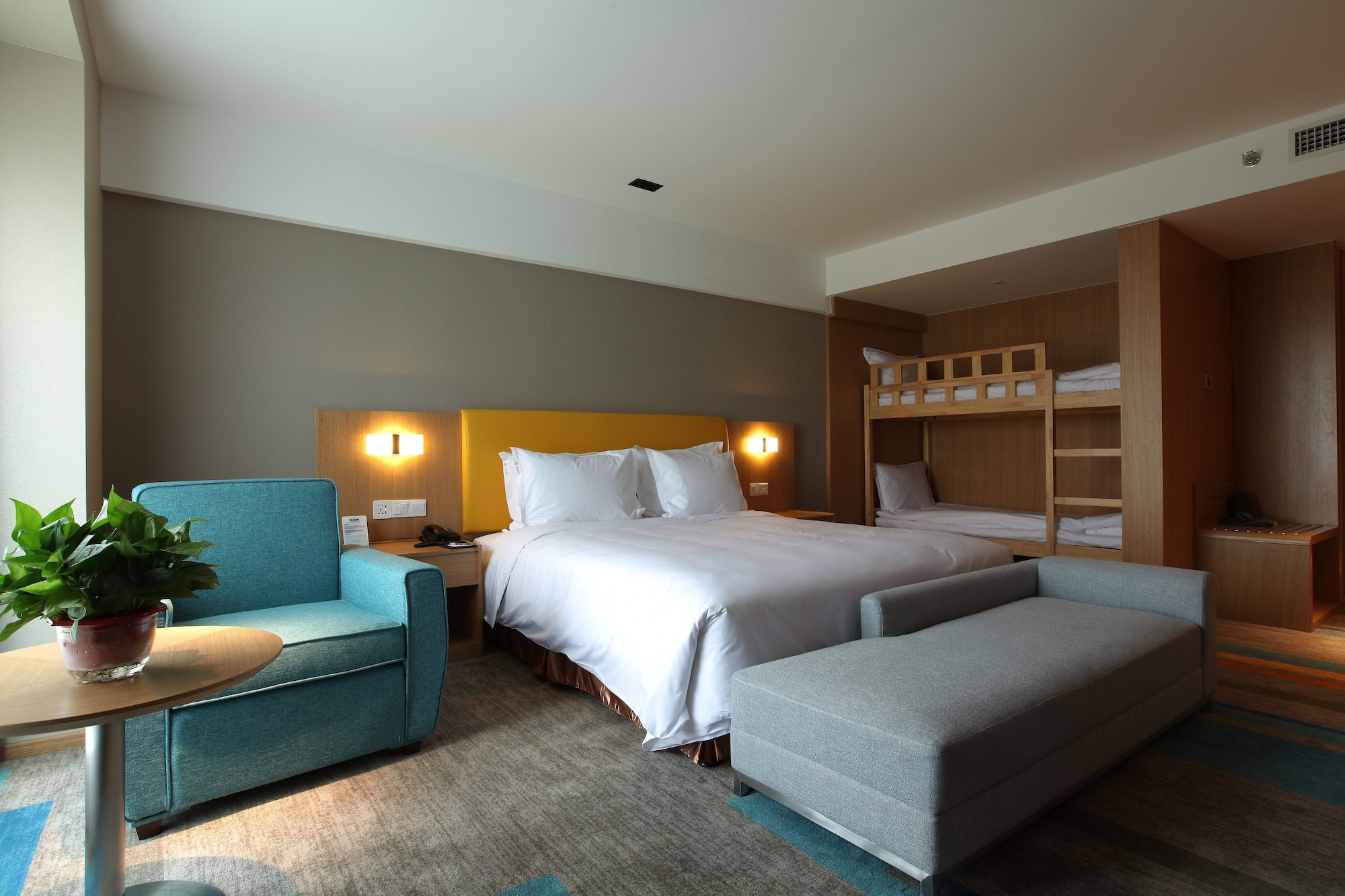 Holiday Inn Express Xi'an Qujiang South