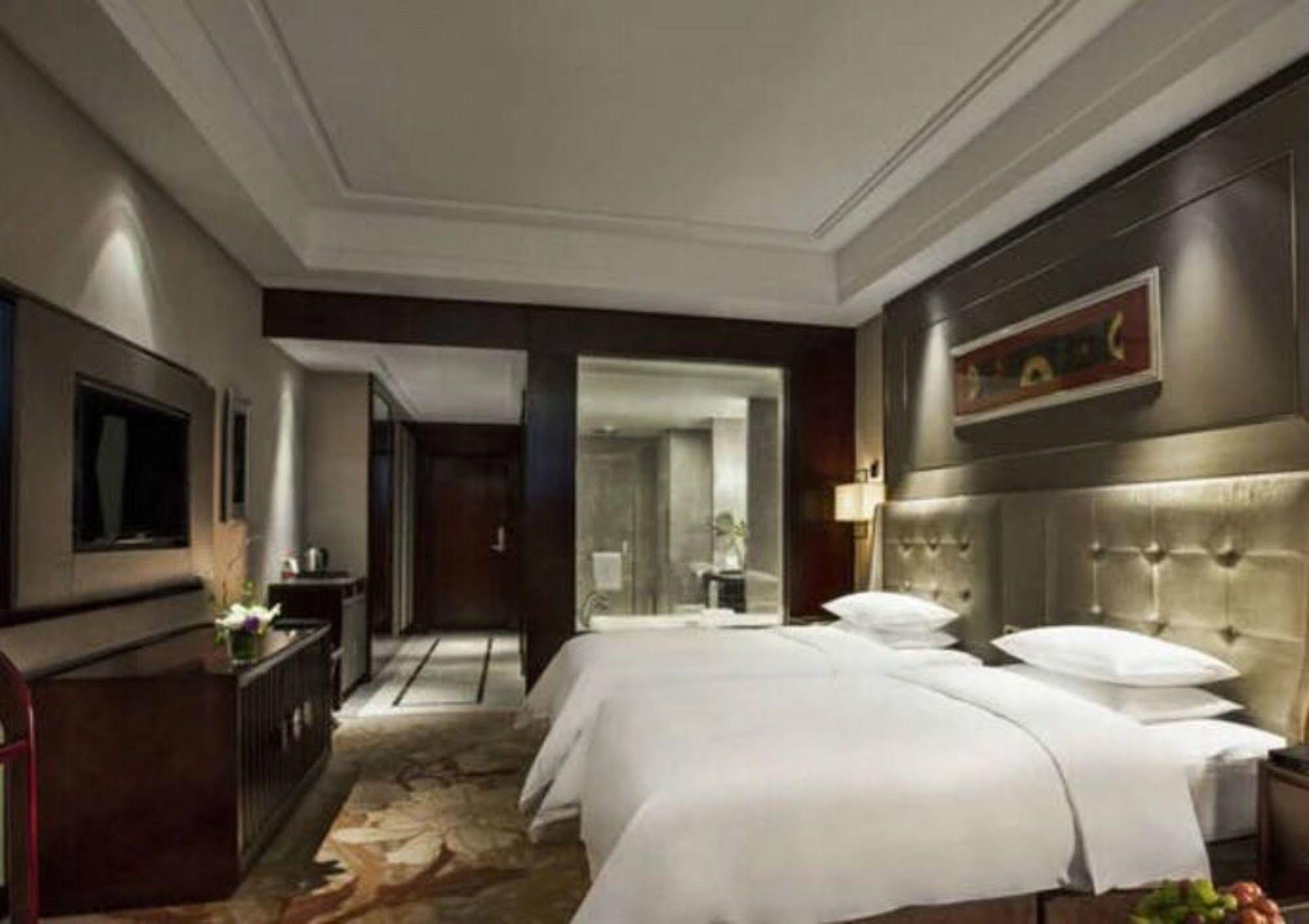 Xi'an Tanglong International Hotel