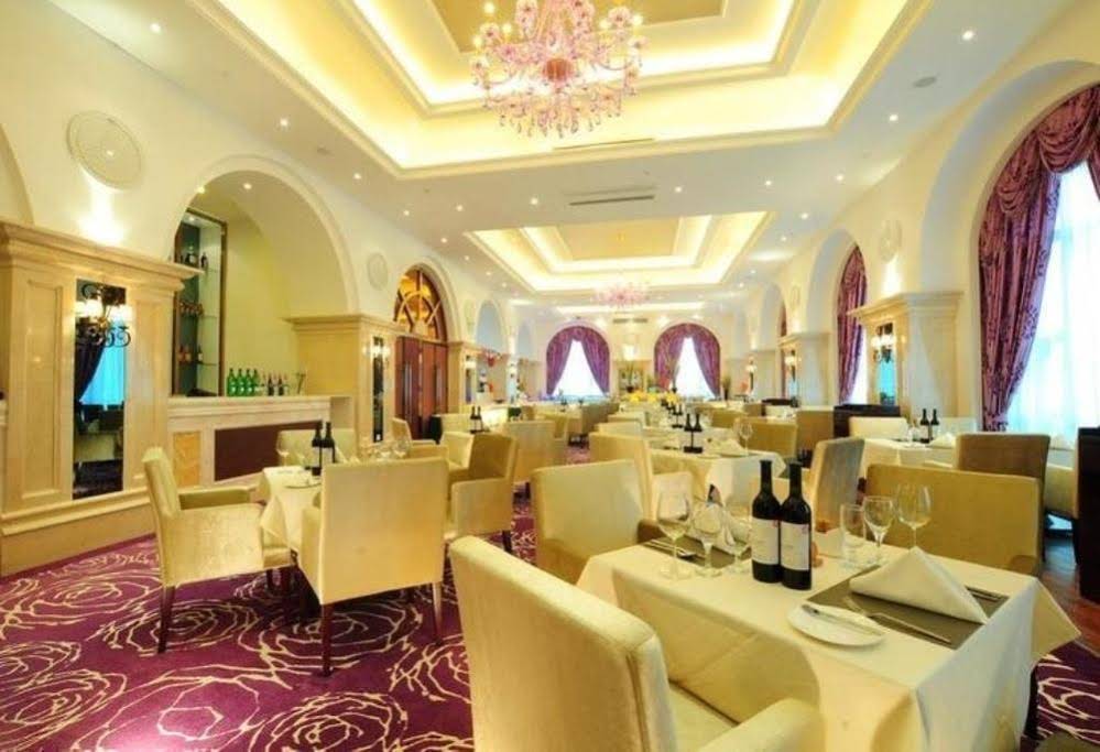 Xianyang Ocean Spring Grand Metro Park Hotel