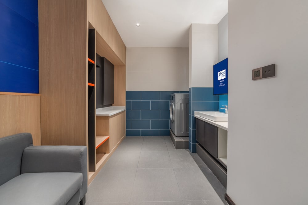 Holiday Inn Express Yangquan City Center