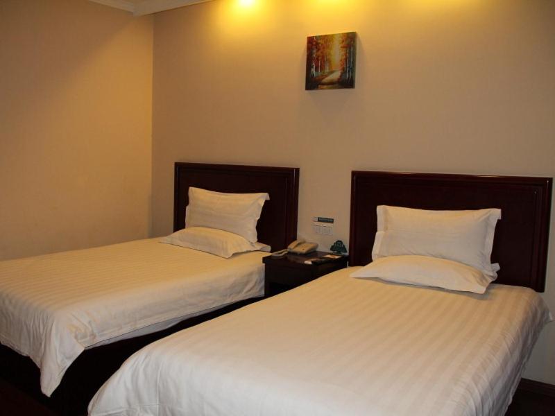 GreenTree Inn Henan Zhengzhou Shangjie District Xuchang Road Express Hotel