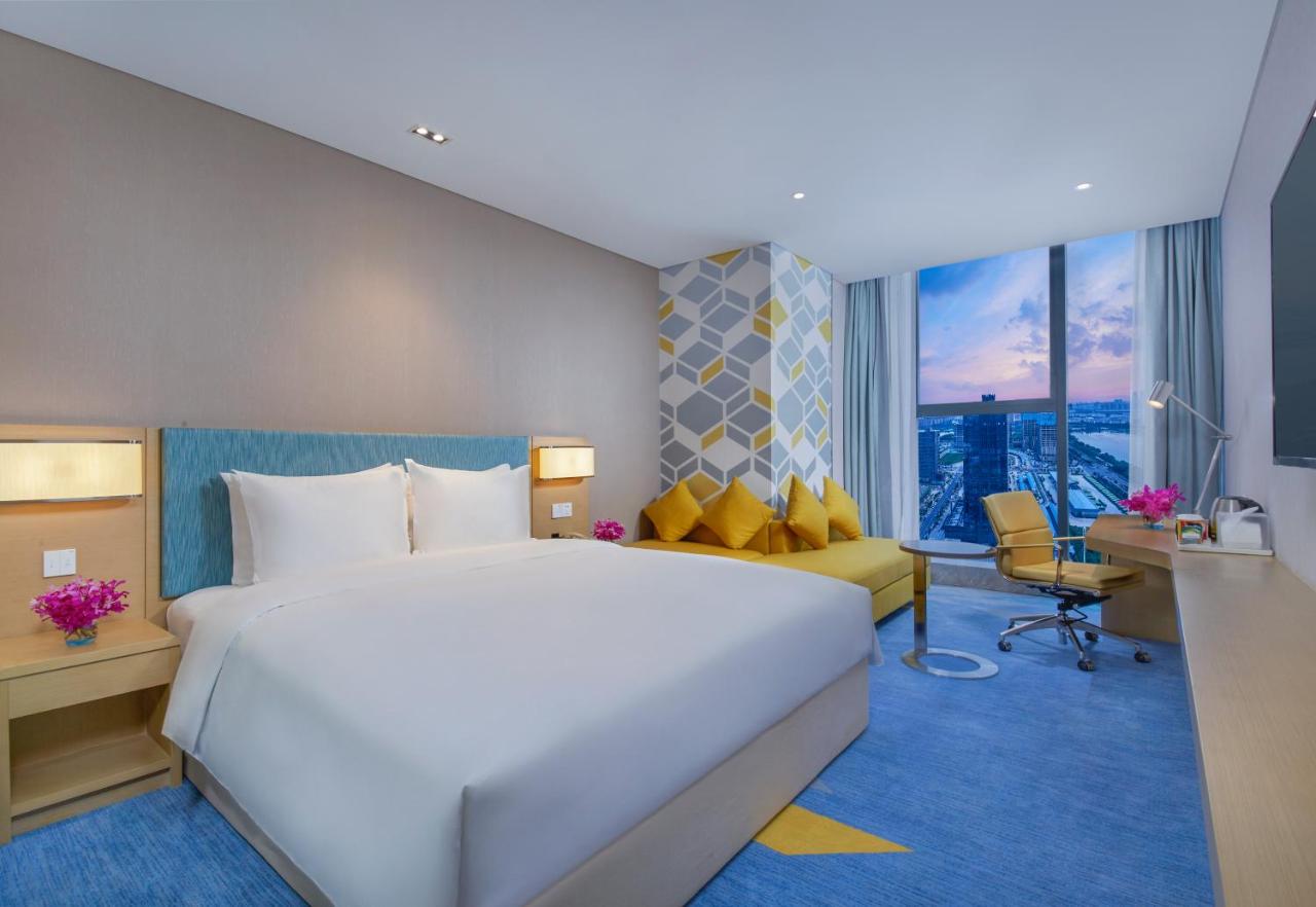 Holiday Inn Express Zhengzhou Longzi Lake