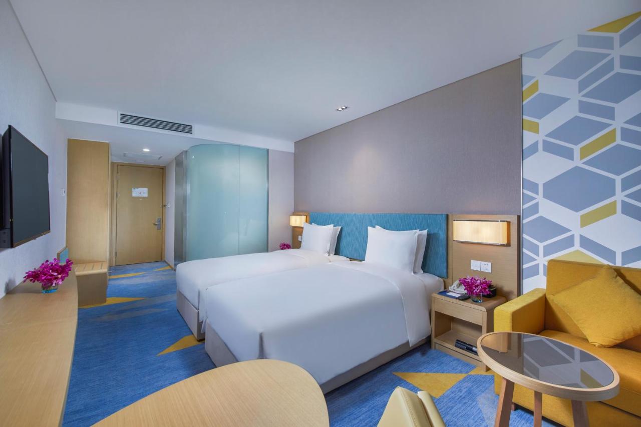 Holiday Inn Express Zhengzhou Longzi Lake