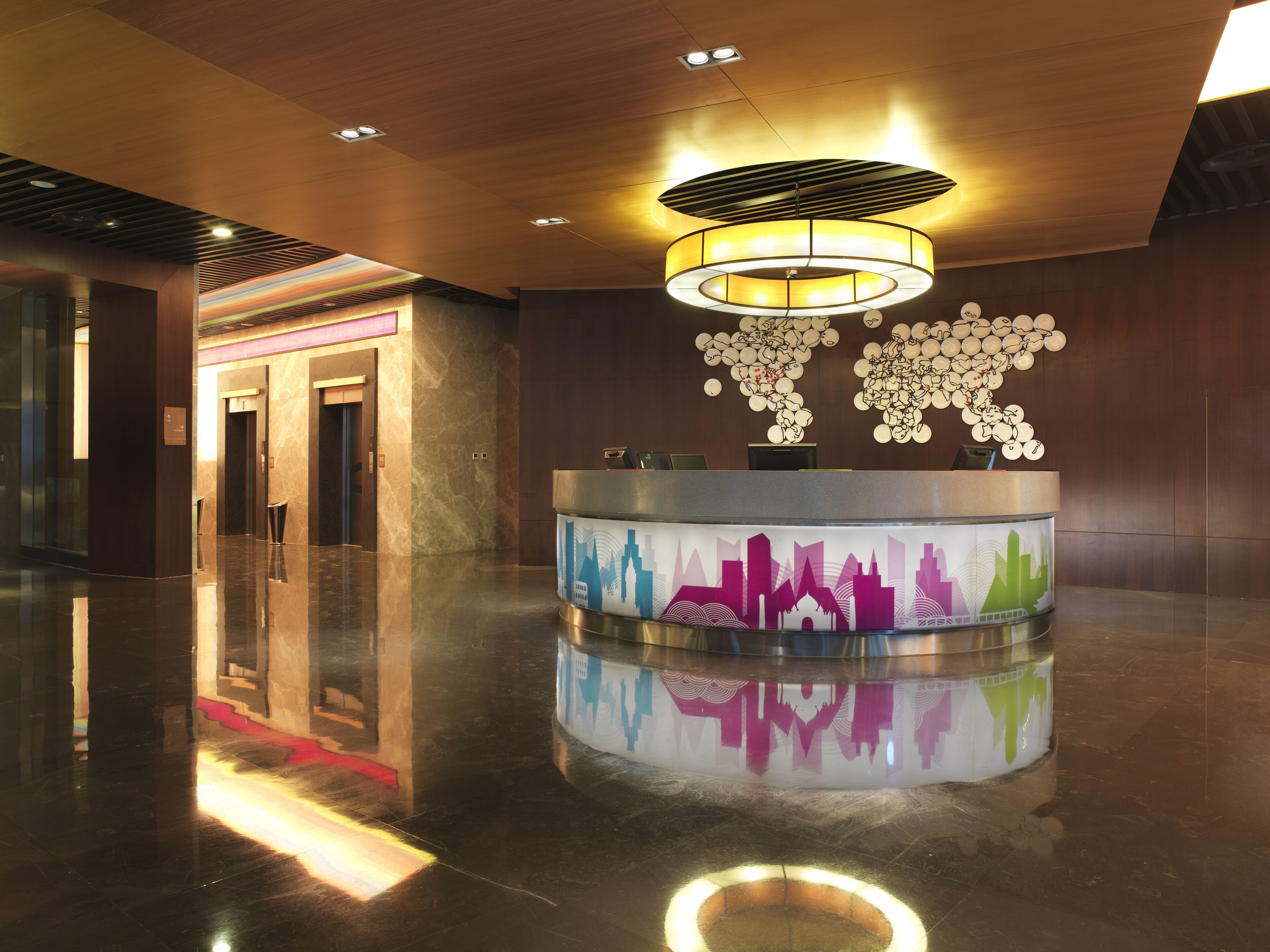 Q box Hotel Zhengzhou