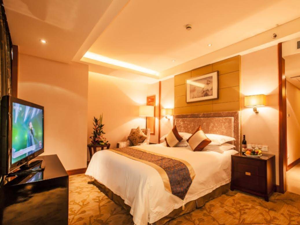 Fuyang Forlife Hotel