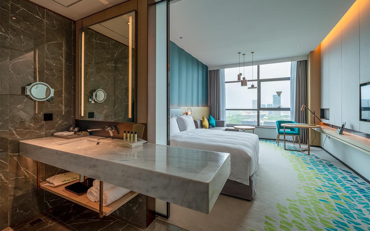 Holiday Inn Fuyang, an IHG Hotel