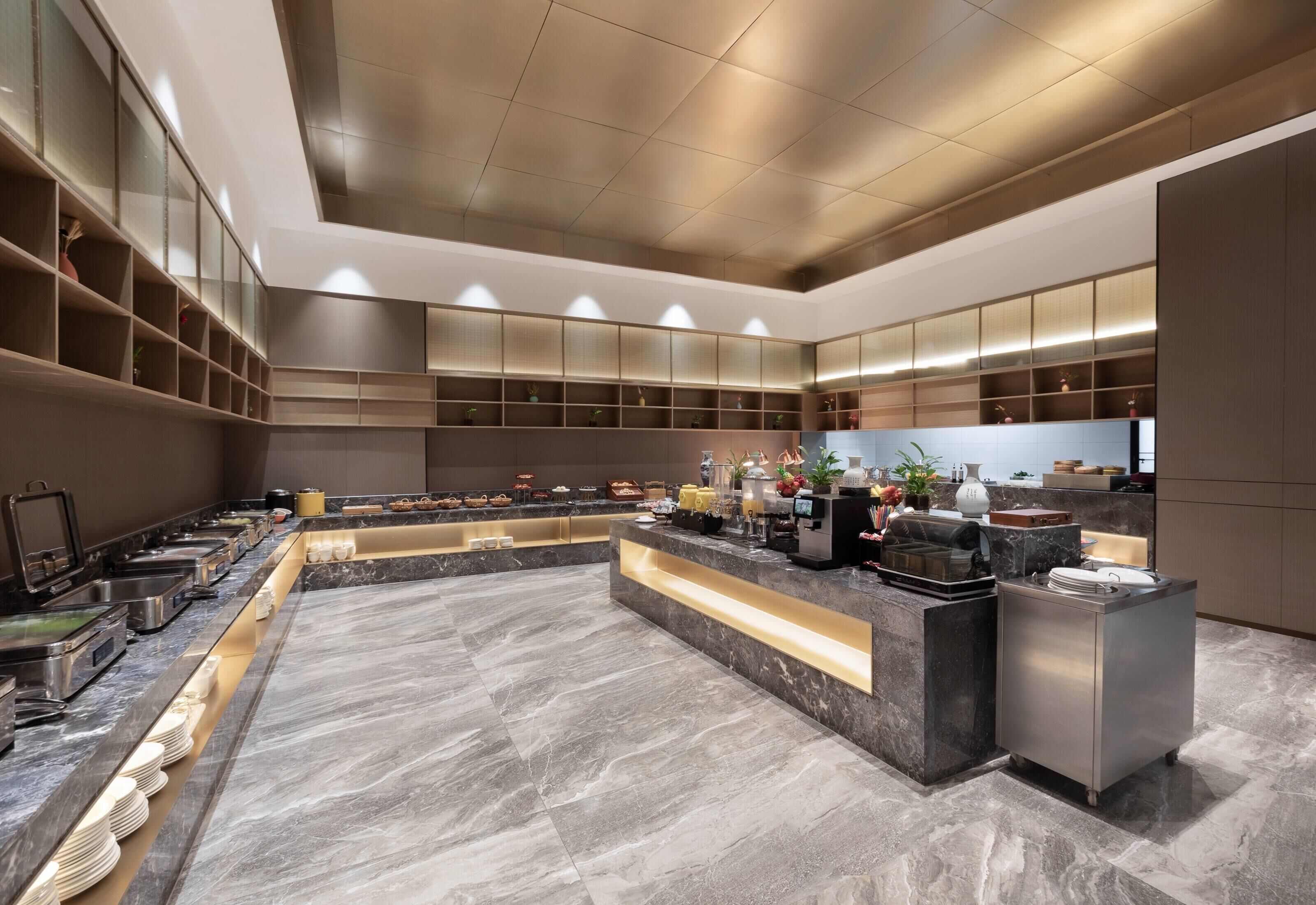 Days Hotel by Wyndham Hefei Huaihe Road Walking Street