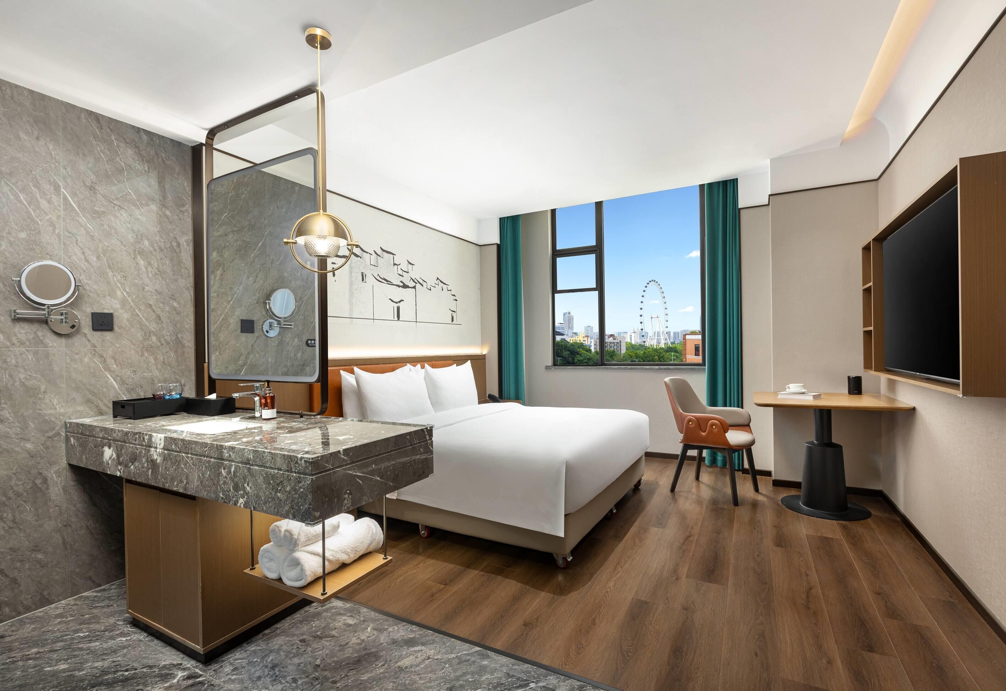 Days Hotel by Wyndham Hefei Huaihe Road Walking Street