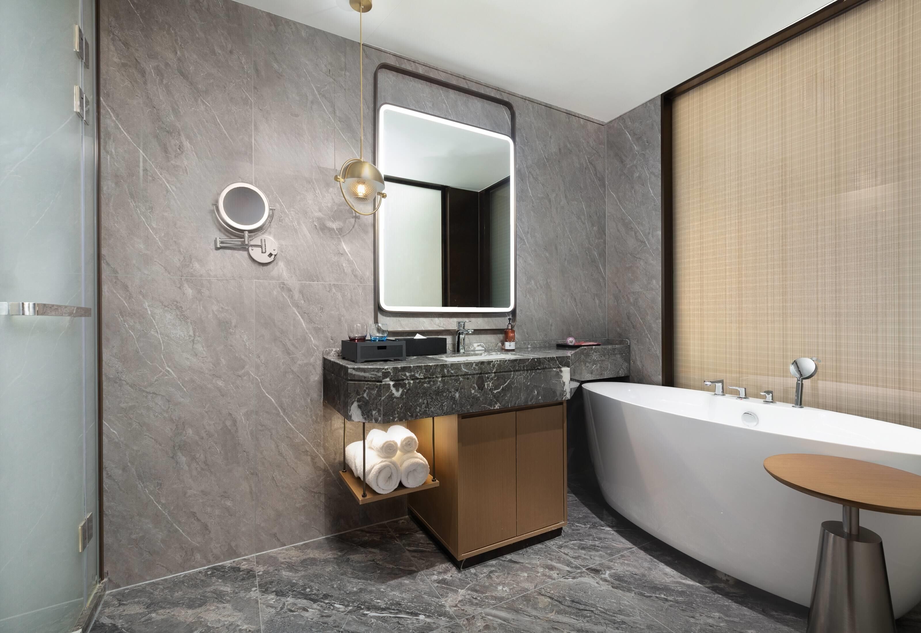 Days Hotel by Wyndham Hefei Huaihe Road Walking Street