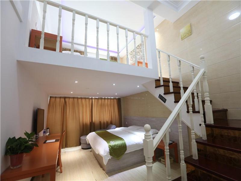 Shell Hefei Economic Development Zone Mingzhu Square Jinzhai South Road Hotel