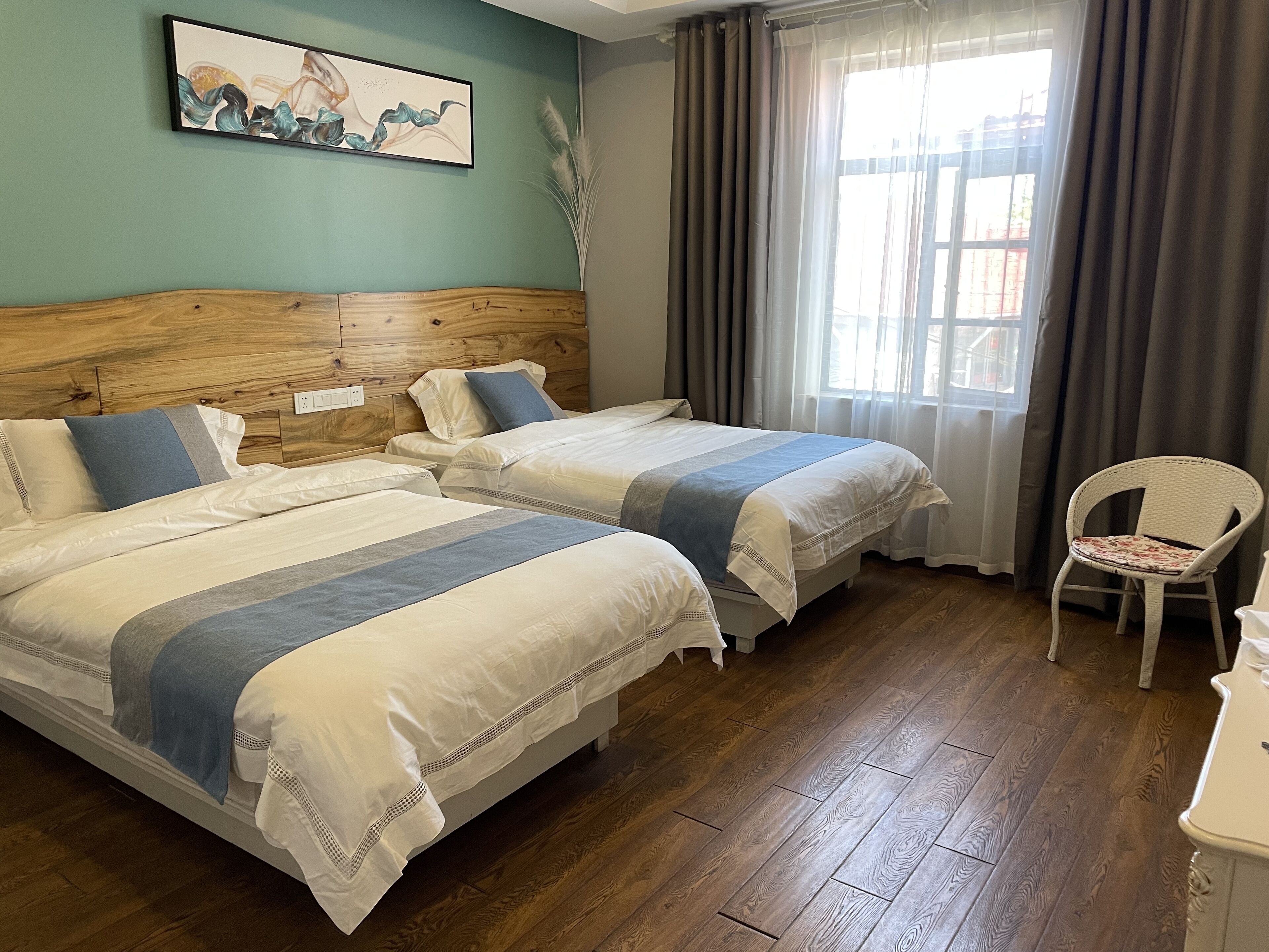 Wesley Rosegarden Lushan