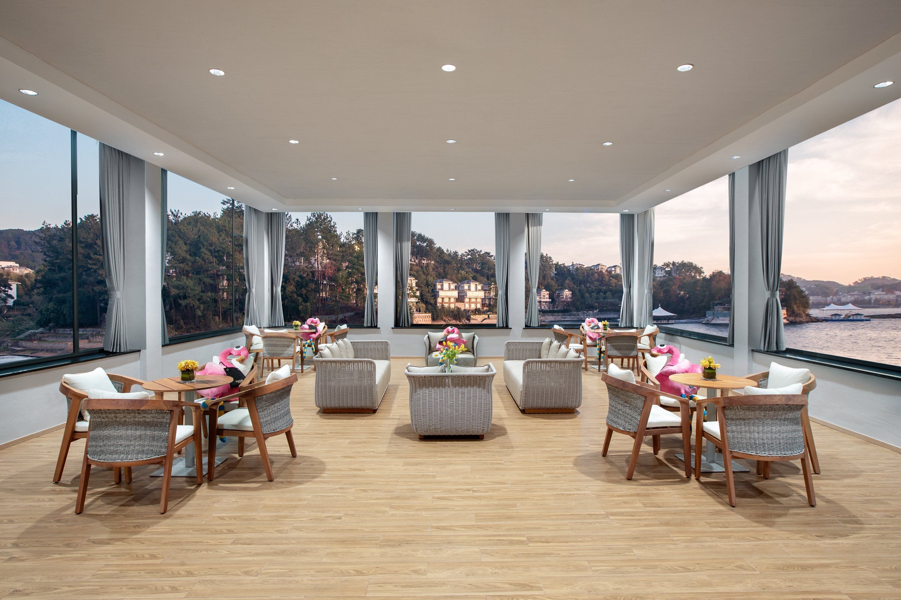 voco Thousand Island Lake