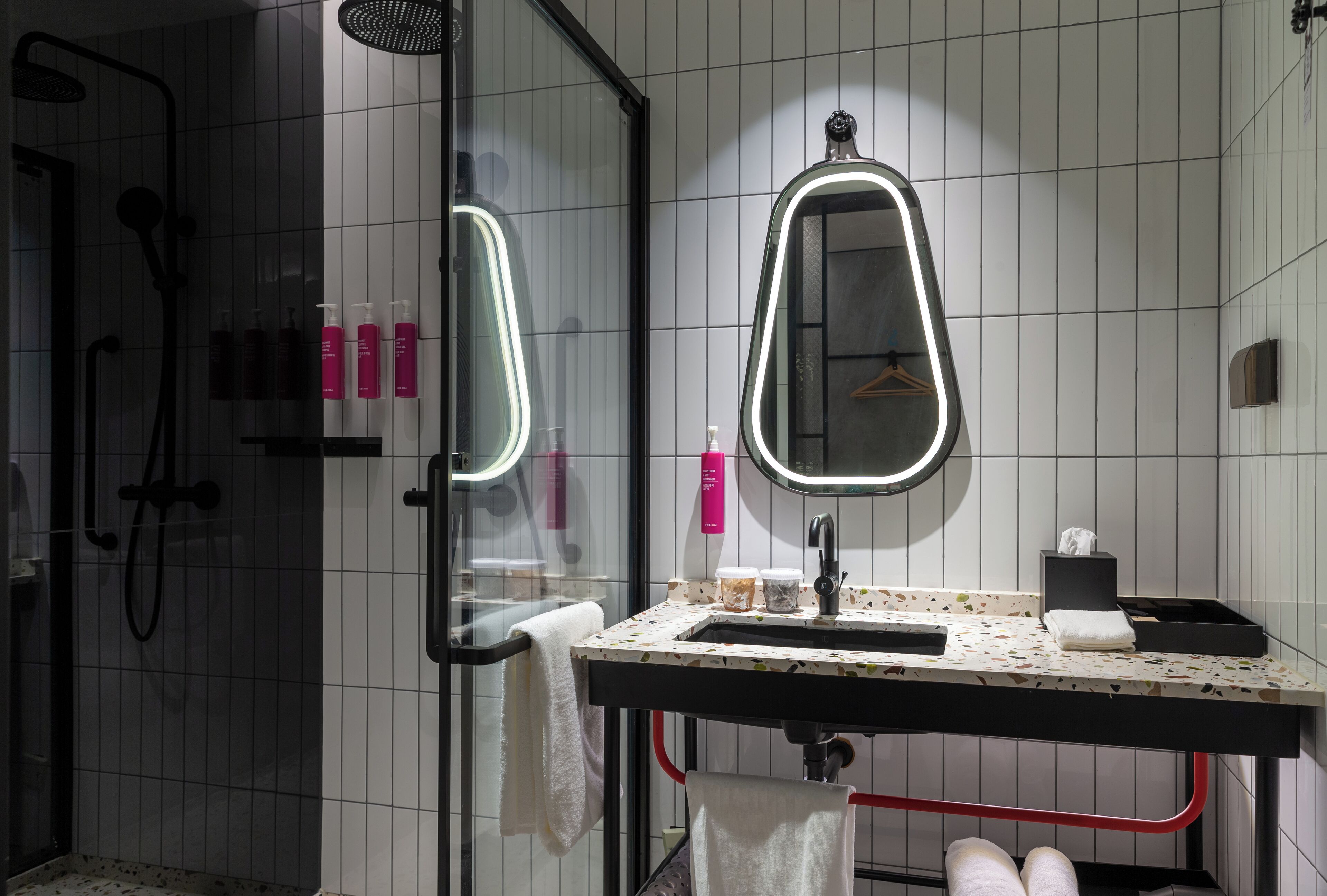 Moxy Suzhou City Centre