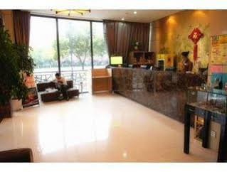 Super 8 by Wyndham Suzhou Zhuo Zheng Yuan