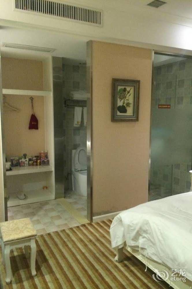 Stars Hotel