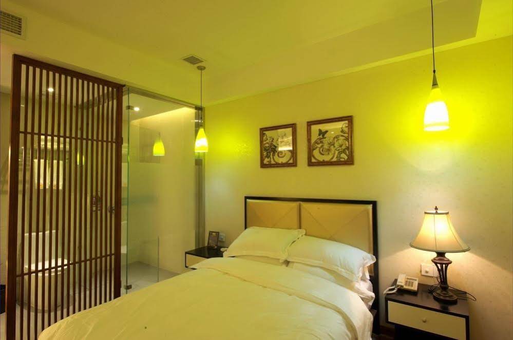 Stars Hotel