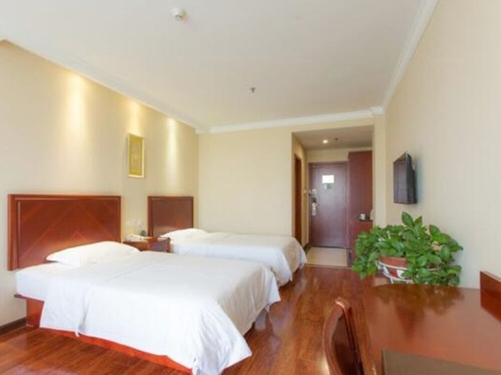 Greentree Inn Jiangsu Xuzhou High Speed Railway Zhanqian Square Business Hotel