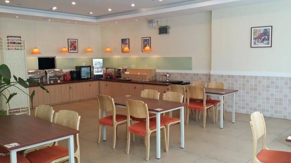 Home Inn (Xuzhou Golden Eagle International Shopping Center)