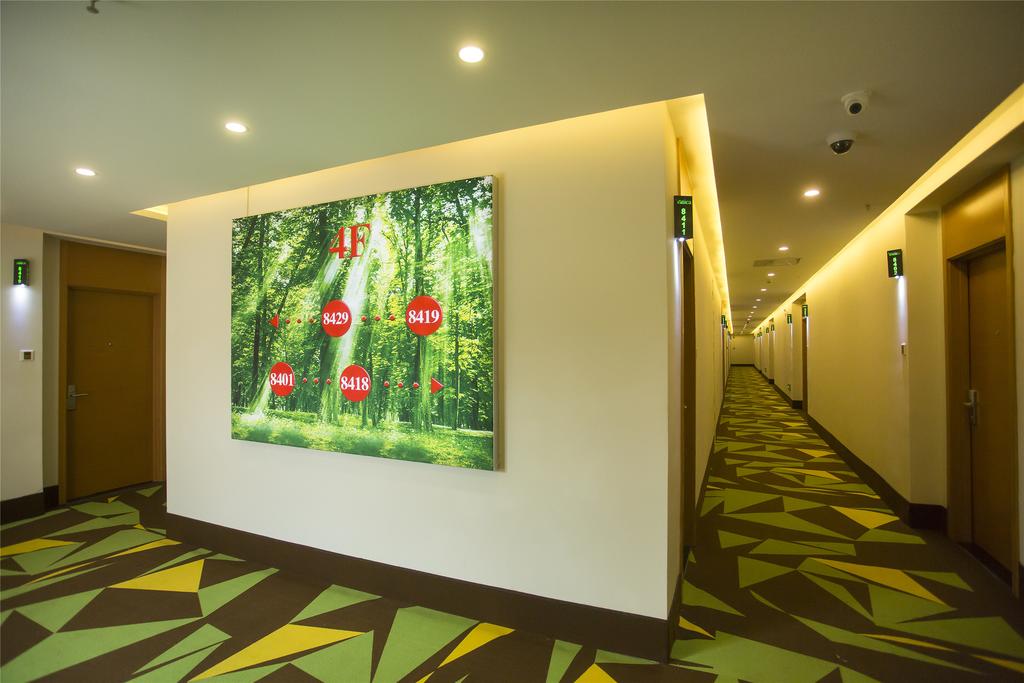 Vatica Shanghai Jiading District Anting Metro Station Moyu Road Hotel