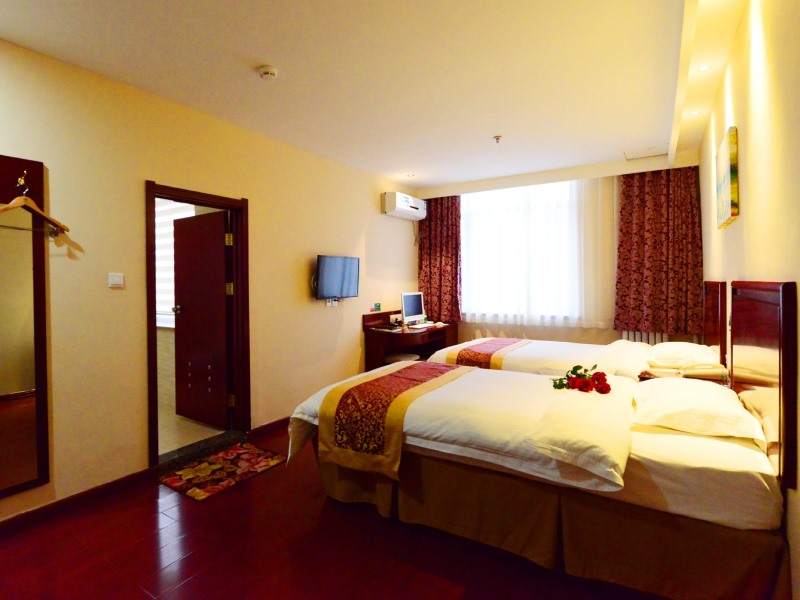GreenTree Inn Shandong Yantai Penglai Pavilion Beiguan Road Express Hotel