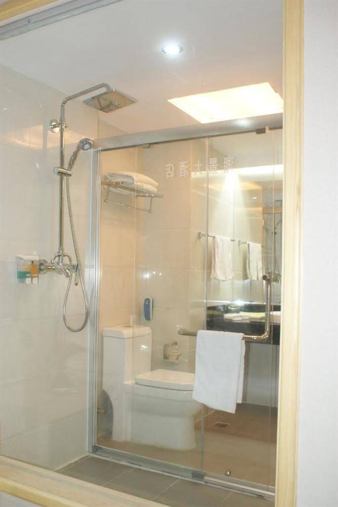 Hujing Hotel