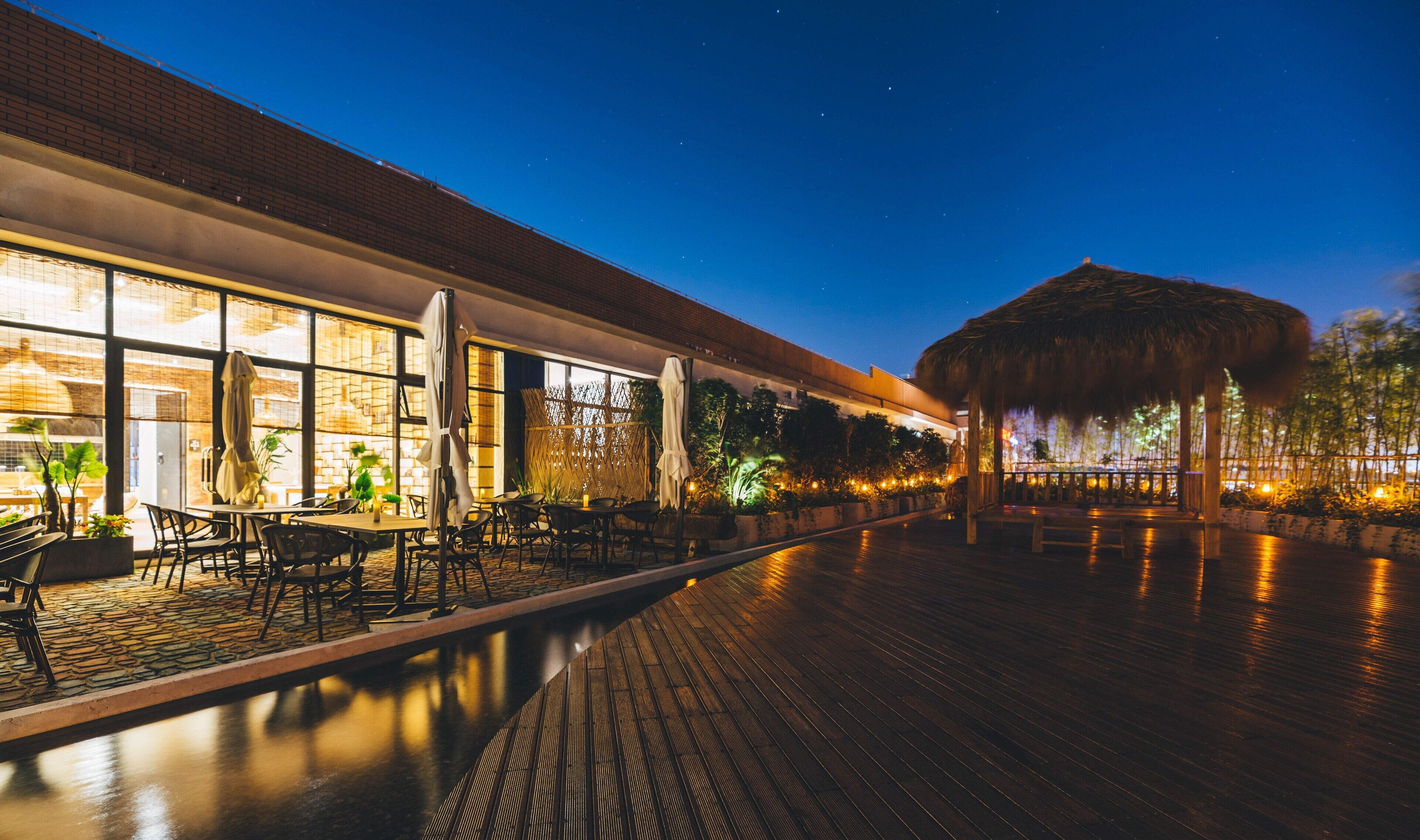 Atour Hotel Gold Beach Qingdao